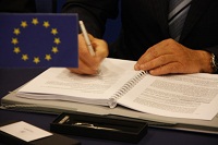 EDA and Cassidian Sign First Effective Procurement Methods Contract on Counter-IED Training