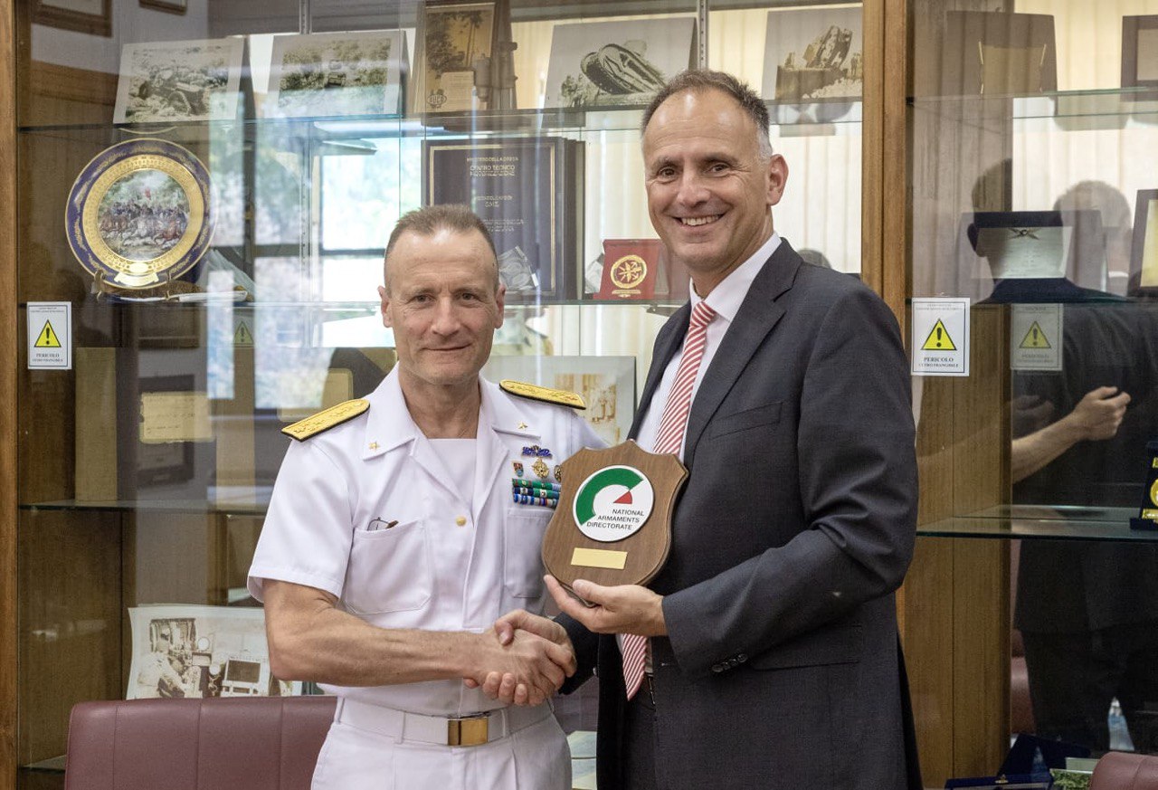 photo_5996769785947474445_y photo_5996769785947474445_y