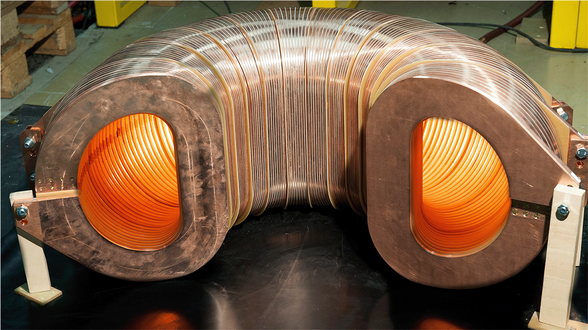 XRAM inductive power supply. Copyright: ISL XRAM inductive power supply. Copyright: ISL