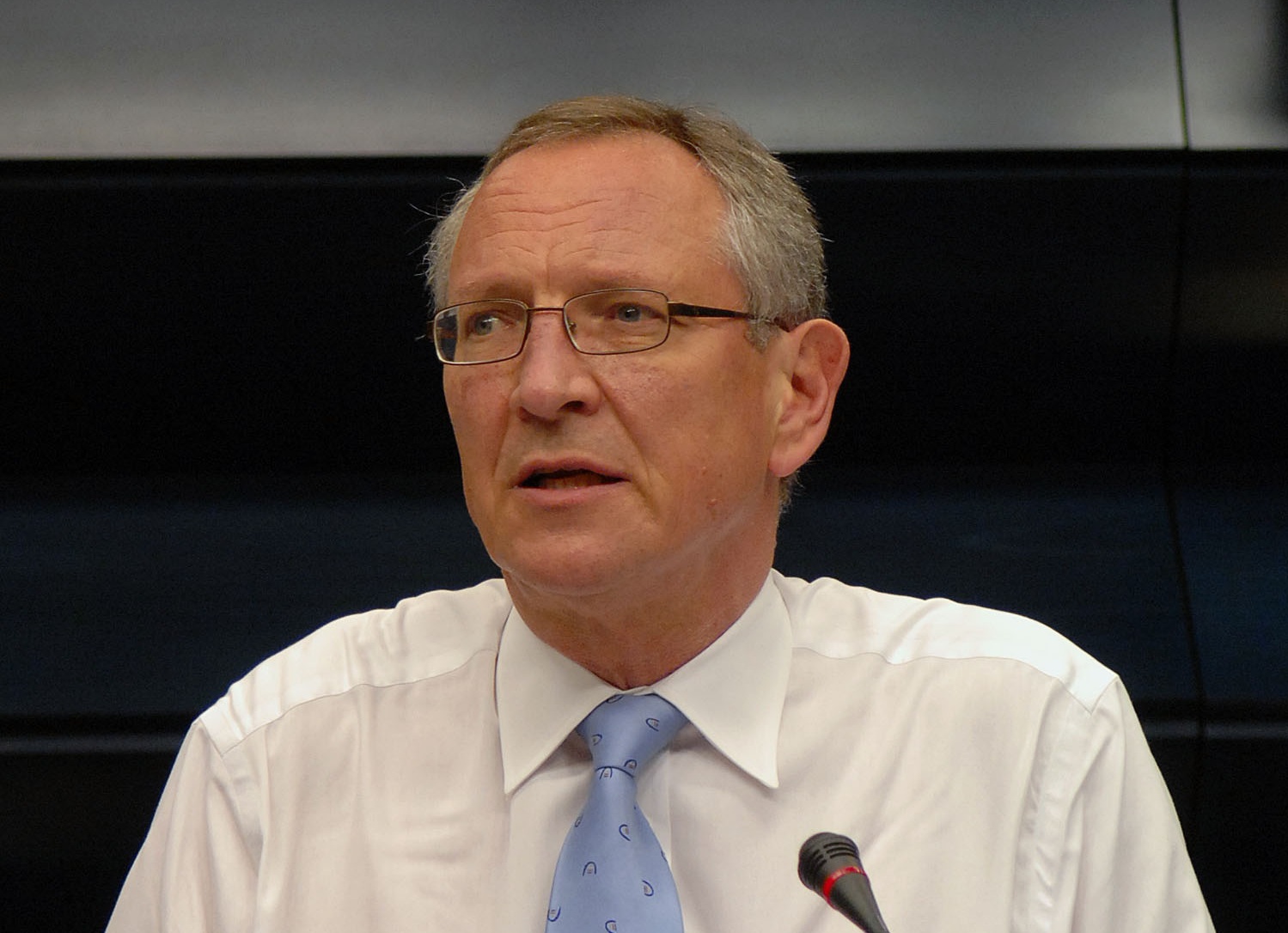 EDA's Witney says no viable alternative to more common spending on defence